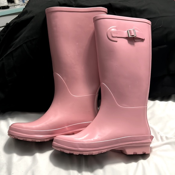 Time and Tru Shoes - Rain boots- Light pink size 7- tall boot- waterproof